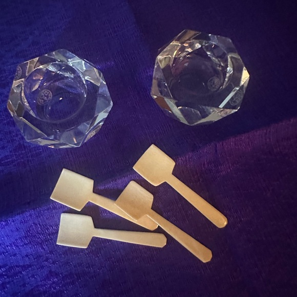 Baccarat Crystal Salt Cellar set with original bone spoons. NWOT - Picture 3 of 4